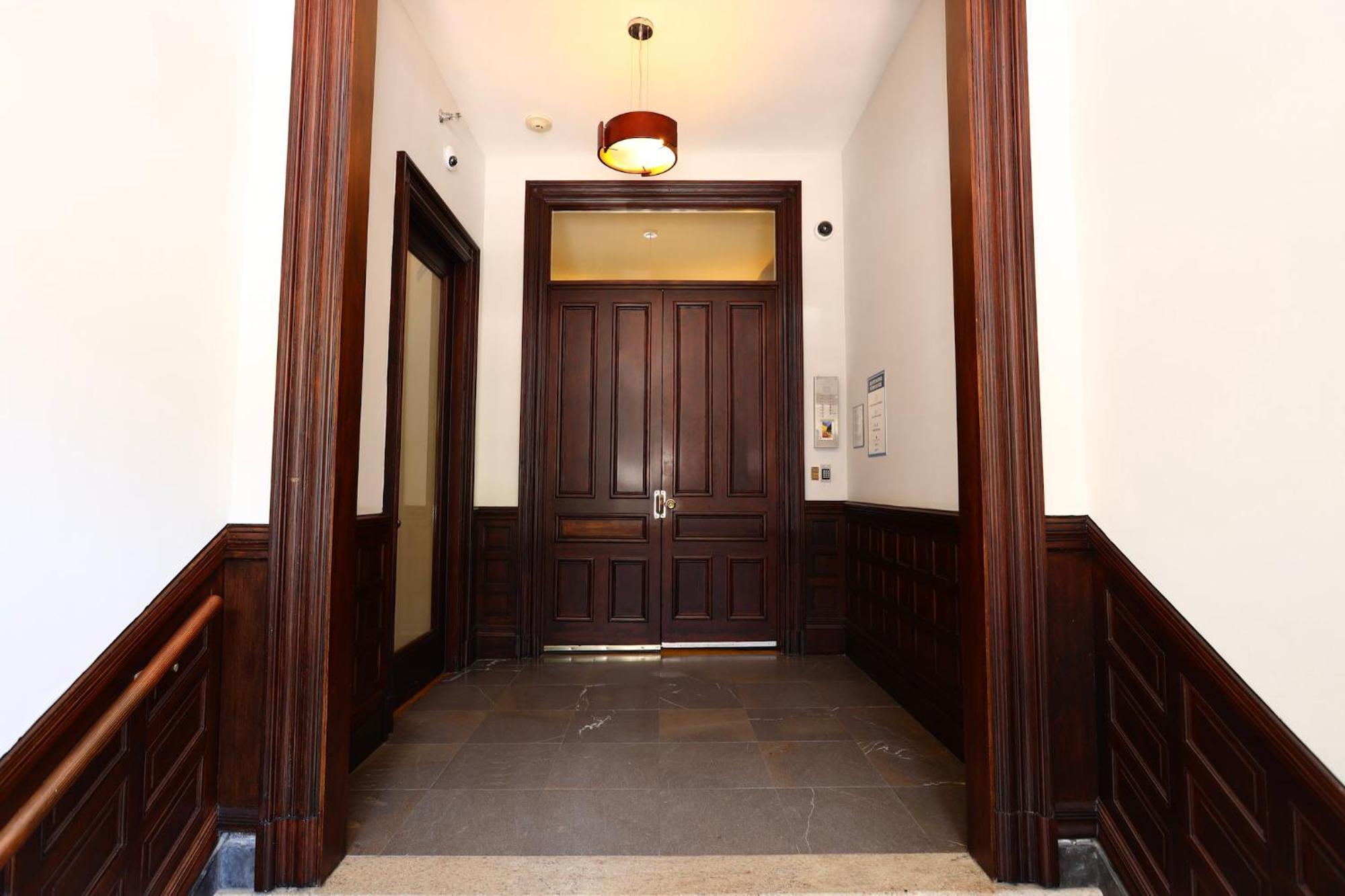 Large Stylish Newbury Street Studio W/ Kitchen Boston Dış mekan fotoğraf