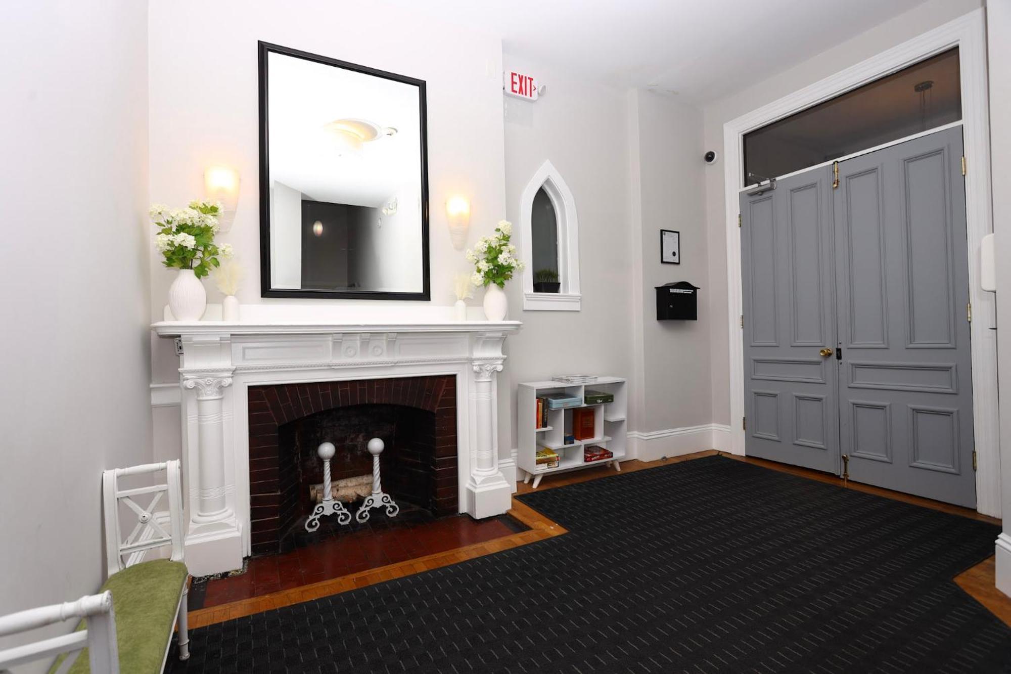 Large Stylish Newbury Street Studio W/ Kitchen Boston Dış mekan fotoğraf